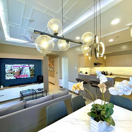 Mushroom Leisure Suites At Infina Towers, Quezon City